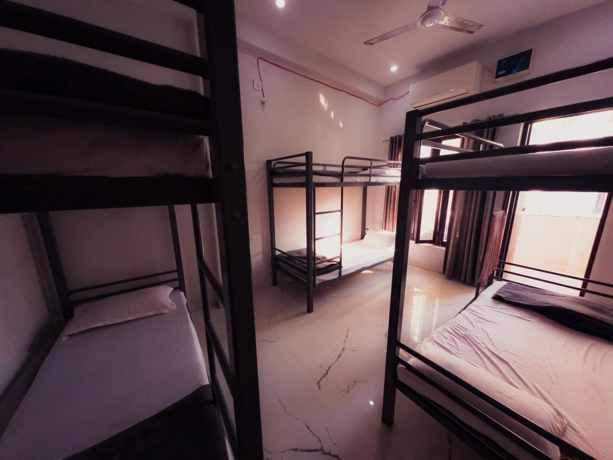 Olt Hostel Rishikesh Bagian luar foto